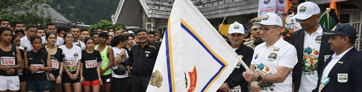 Governor flags off mini marathon on World Environment Day