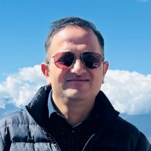 Leader Image